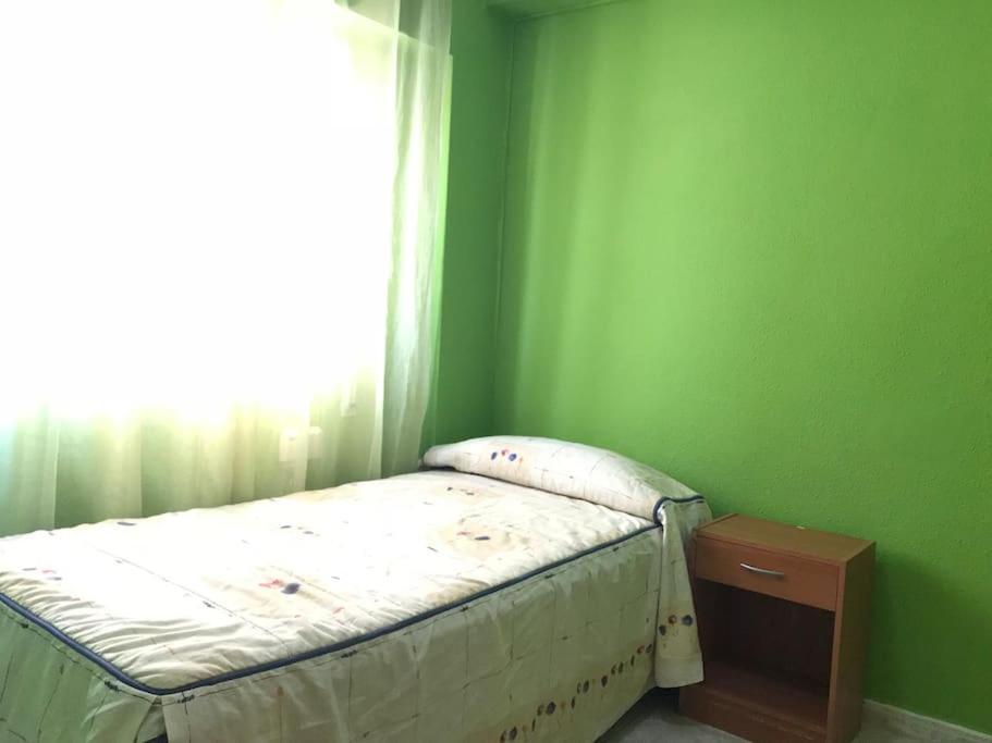 Апартаменти Apartamento Aitana.Esta A 2 Km De La Playa Andando Аліканте Екстер'єр фото