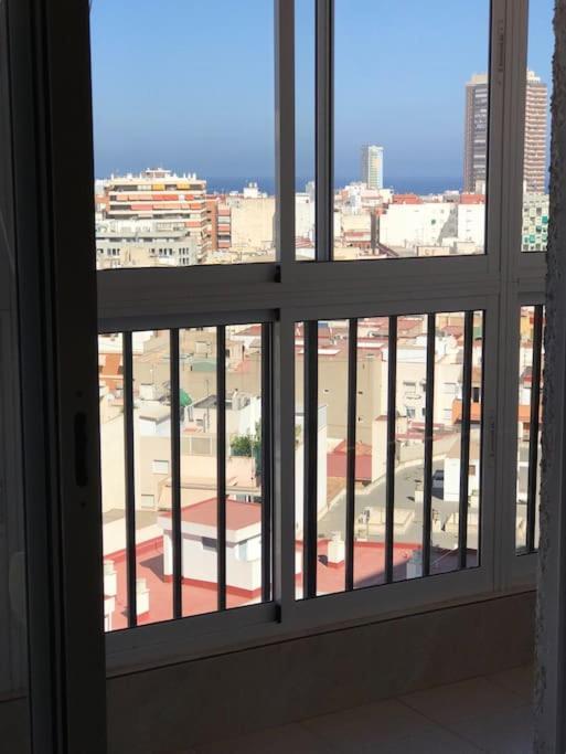 Апартаменти Apartamento Aitana.Esta A 2 Km De La Playa Andando Аліканте Екстер'єр фото